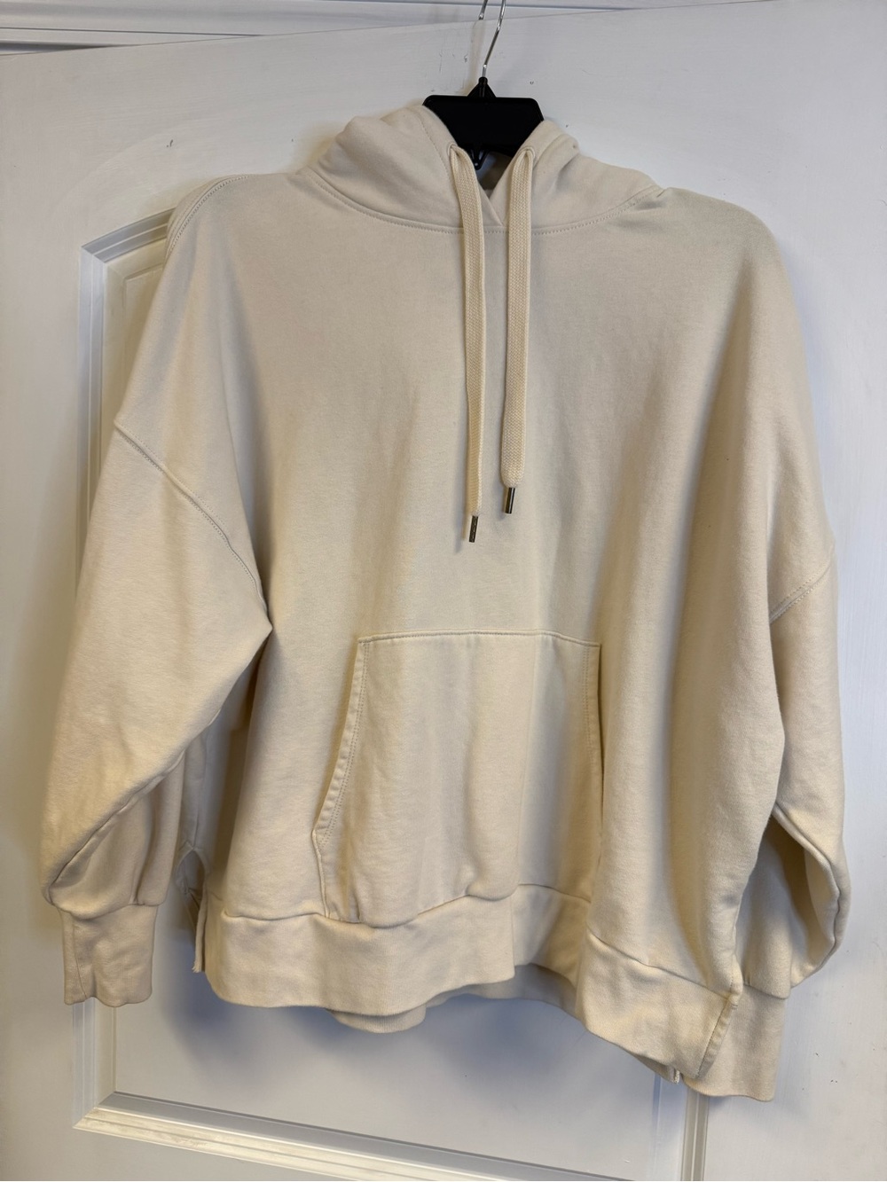 American Eagle Seriously Huggable Oversized Cream Fleece Hoodie